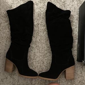 Brand New Never Used Ninewest Slouch boots.